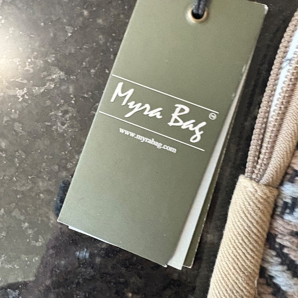 NEW Myra Rugged Life Laptop Sleeve - Picture 10 of 17